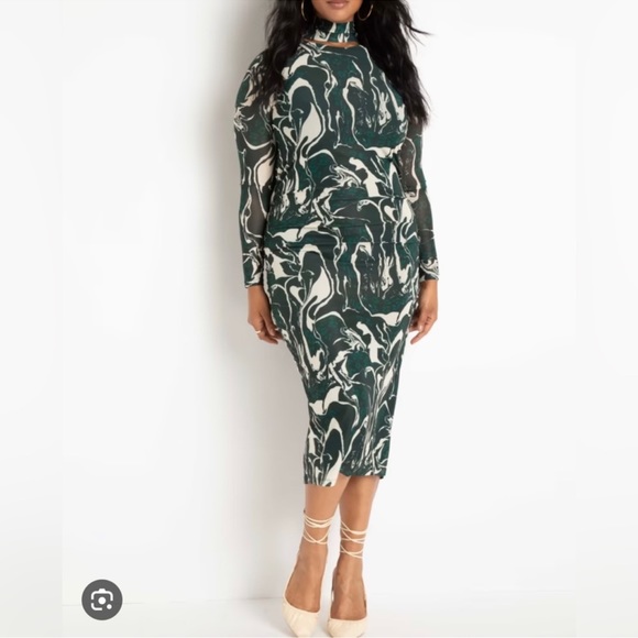 Eloquii Floating Mock Neck Mesh Dress size 24 - Picture 2 of 6